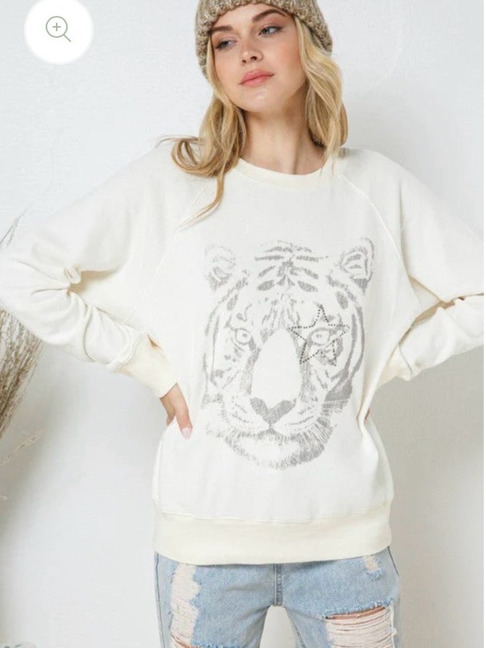 Collection B Cream Tiger Graphic Crewneck Sweatshirt ptp 22 1/2 $59